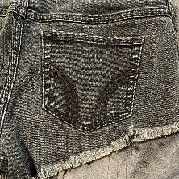 Hollister Shorts - Picture 9 of 9